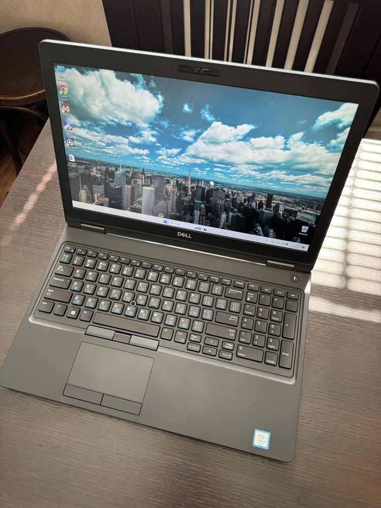 Dell latitude E5590 FHD /i5-8350U/8GB DDR4/240GB SSD/Ідеал