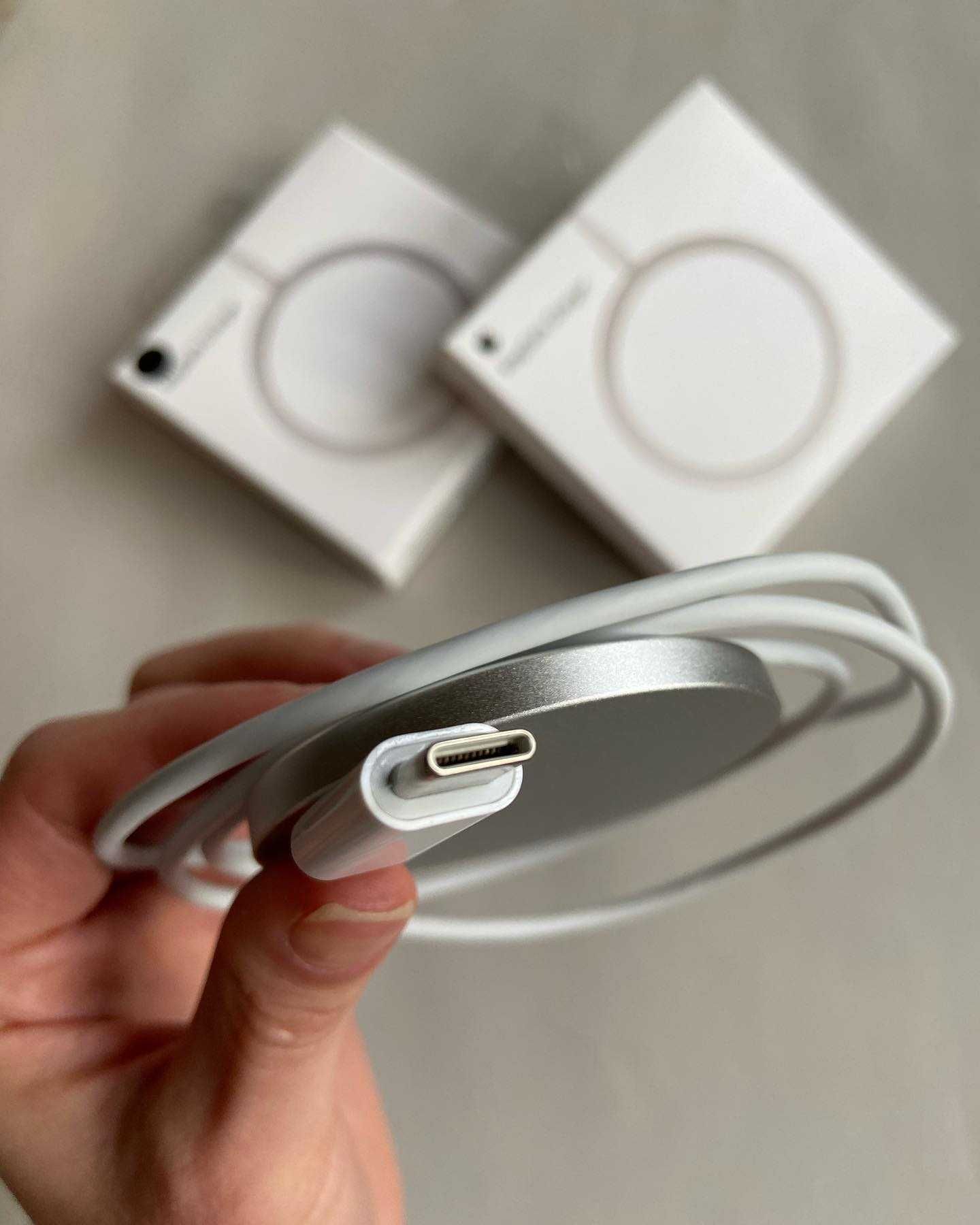 Бездротовий зарядний пристрій Apple MagSafe Charger