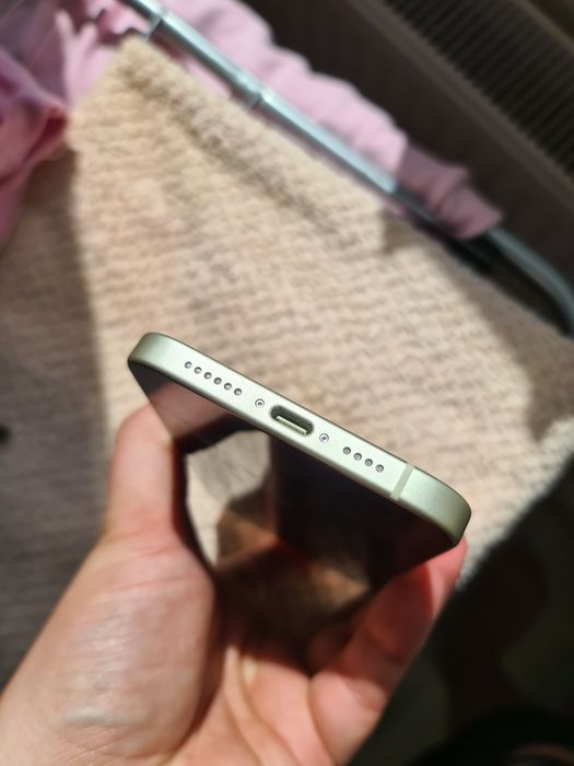 iPhone 15 Plus 128 esim