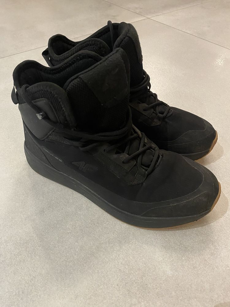 Buty zimowe 4F, rozmiar 39