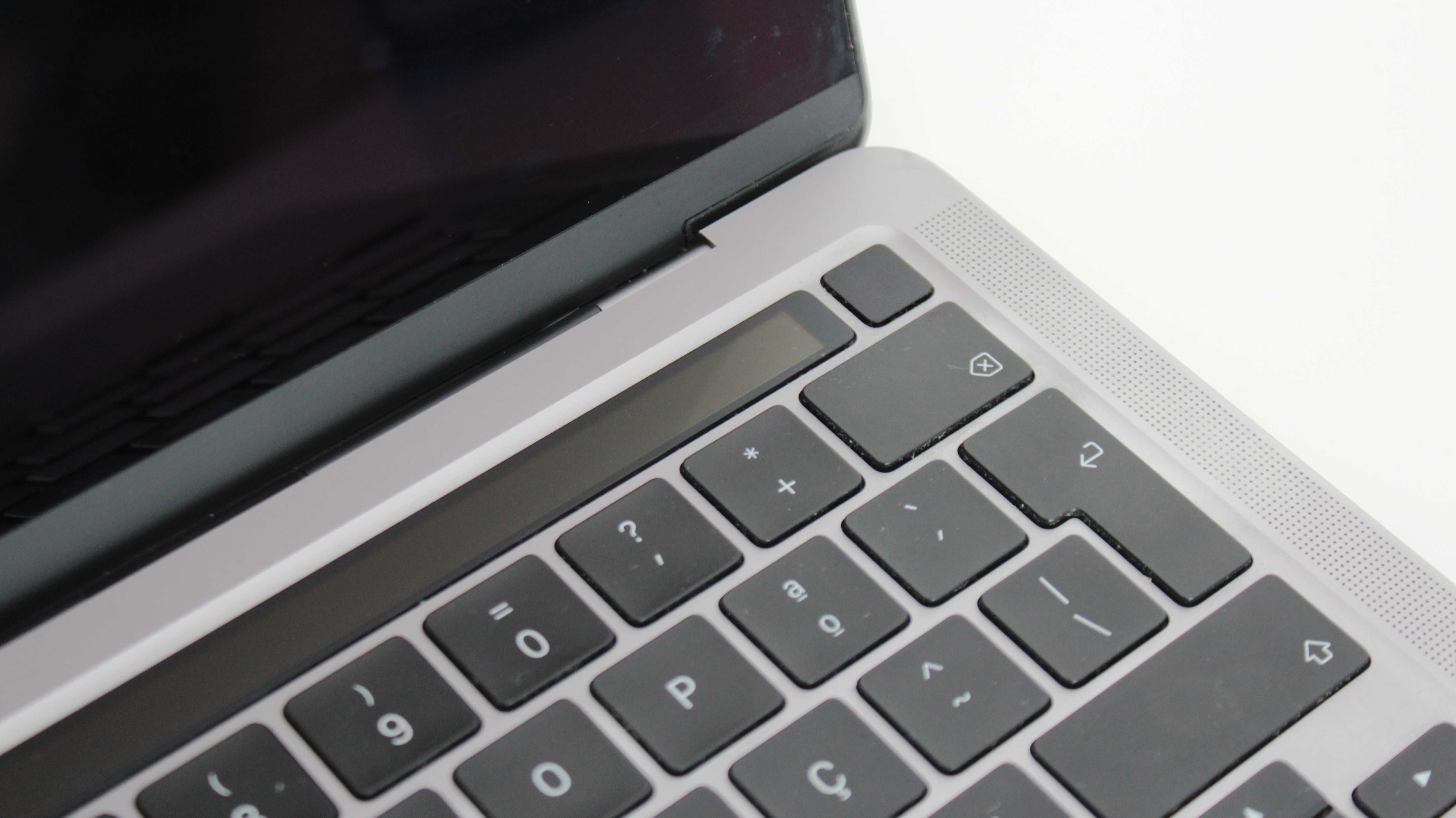 MacBook Pro 13" M1 (2020) – Modelo A2338
