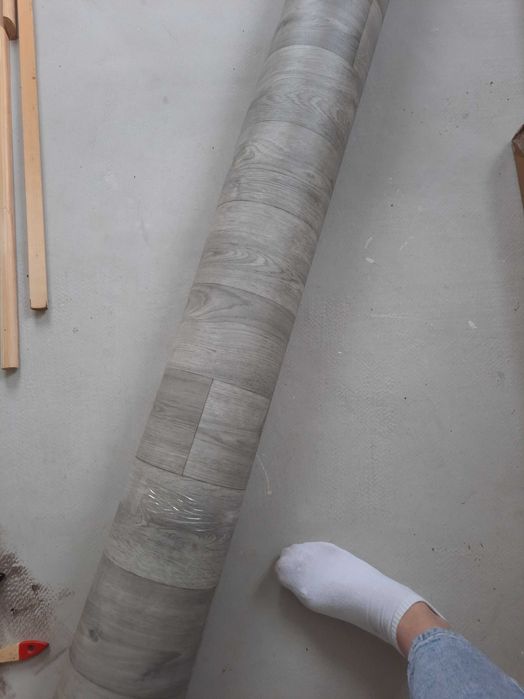 Лінолеум продам не дорого  4м на 5.40м