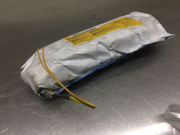 Airbag banco esquerdo TOYOTA Corolla Verso (_E12_)