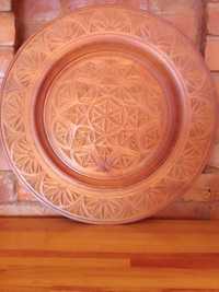 Тарілка різьблена дерев'яна ( ручна робота ), діаметр 50 см