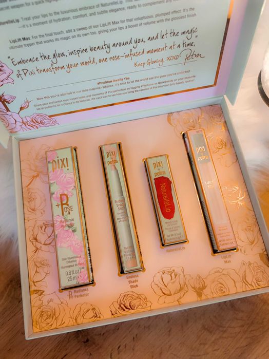 Zestaw prezentowy Pixi Beauty, kuferek z kosmetykami