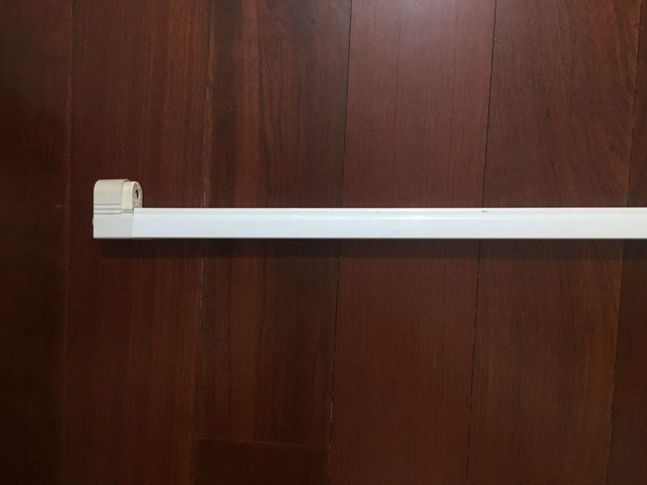 Suporte iluminação bancada