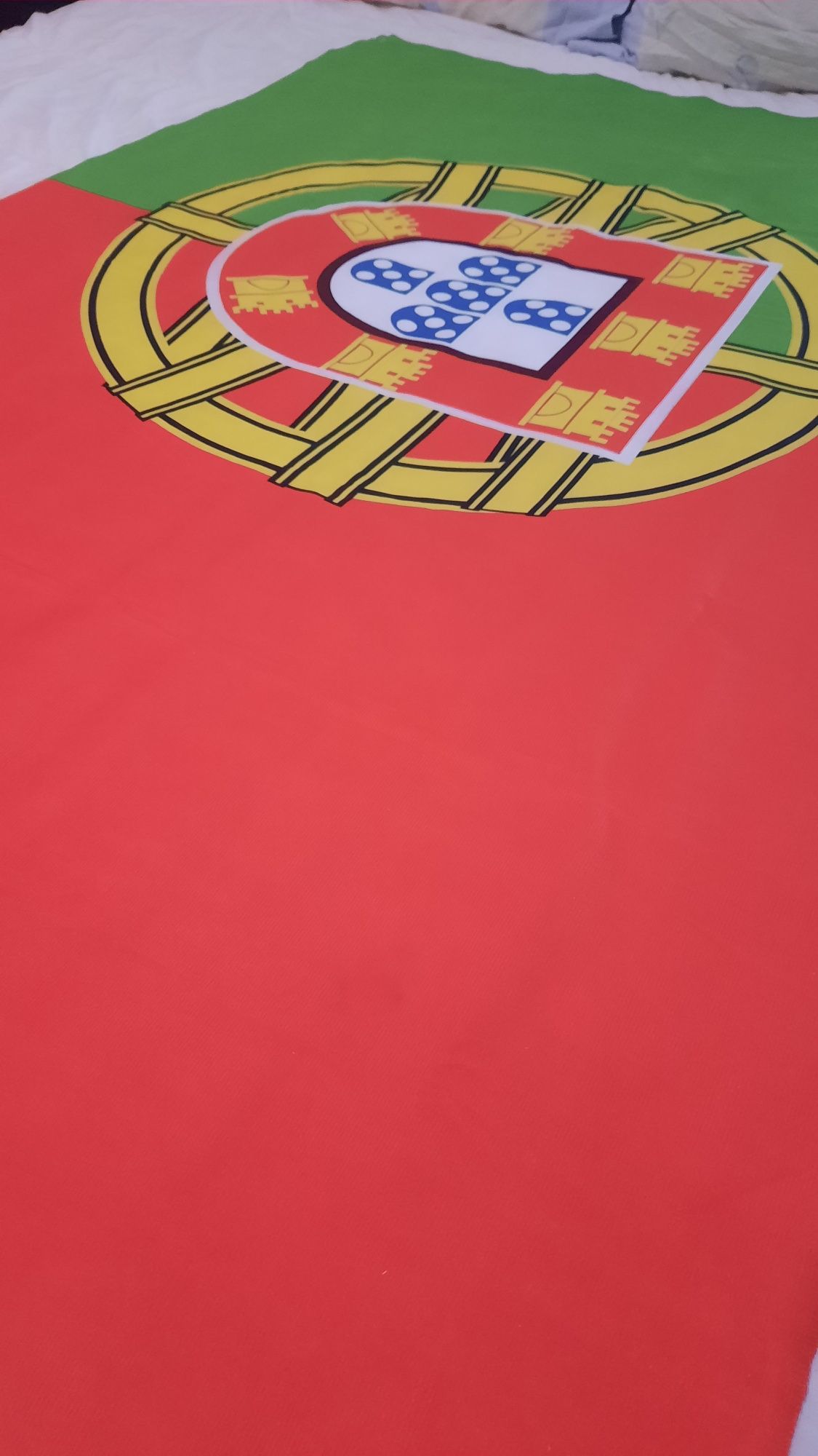 Vendo bandeira de Portugal