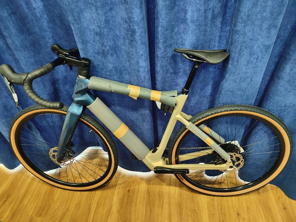 Nowy Gravel Bianchi Arcadex Karbon rozmiar M bardzo dobra konfiguracja