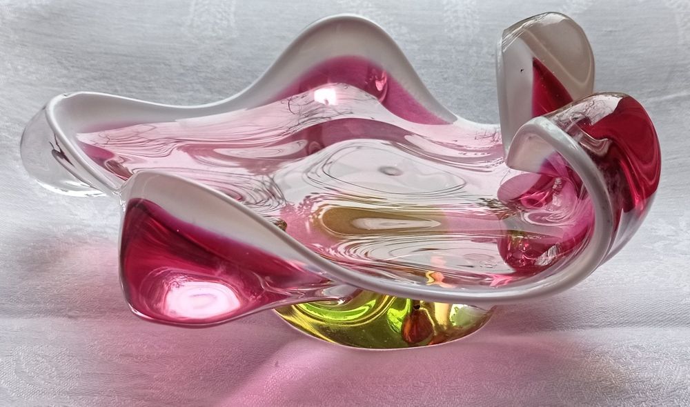 Хрустальні вази  Bohemia,кольорове  гутне скло,салатниці, конфетниці