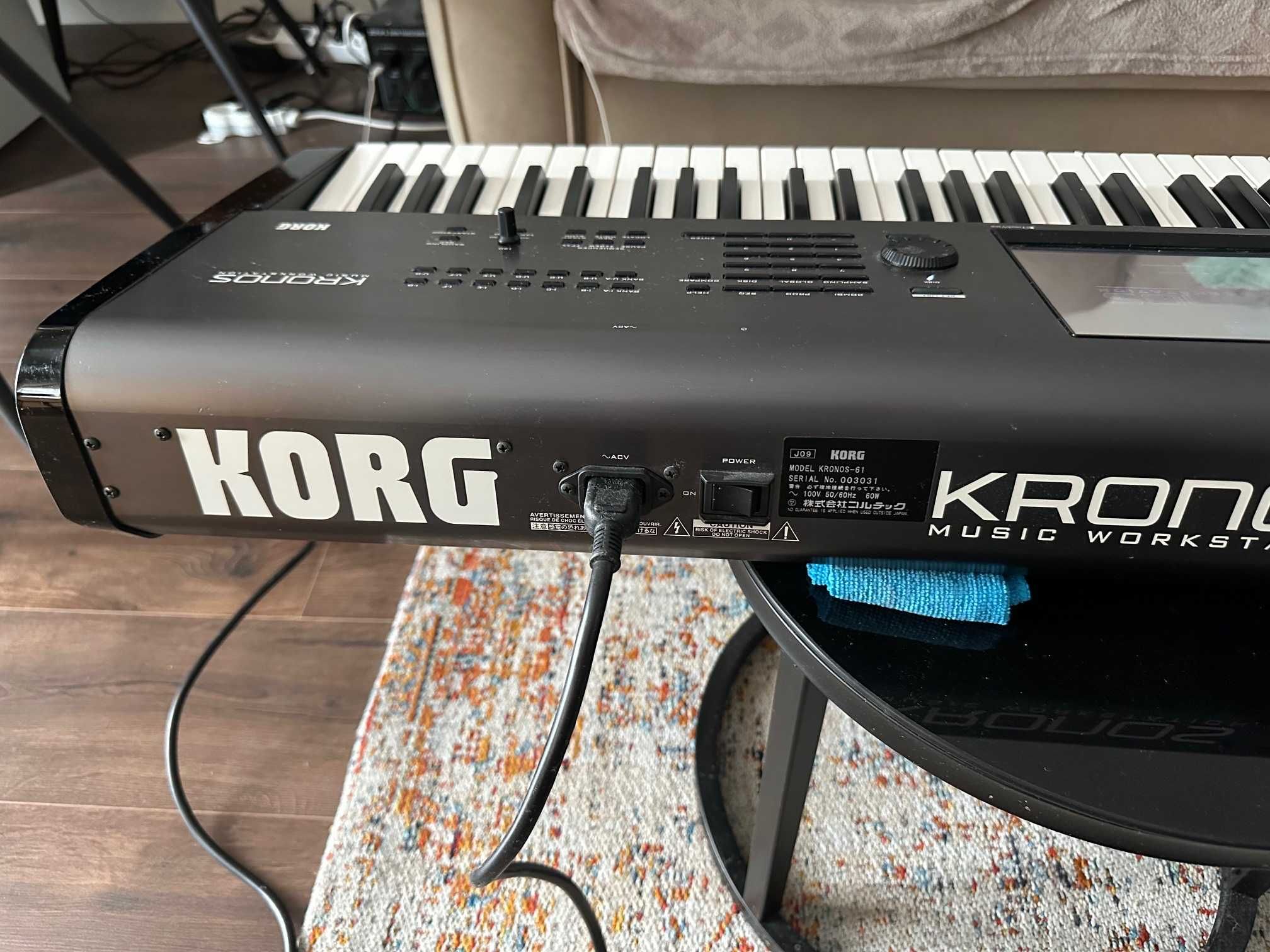Korg Kronos 61, stan jak nowy