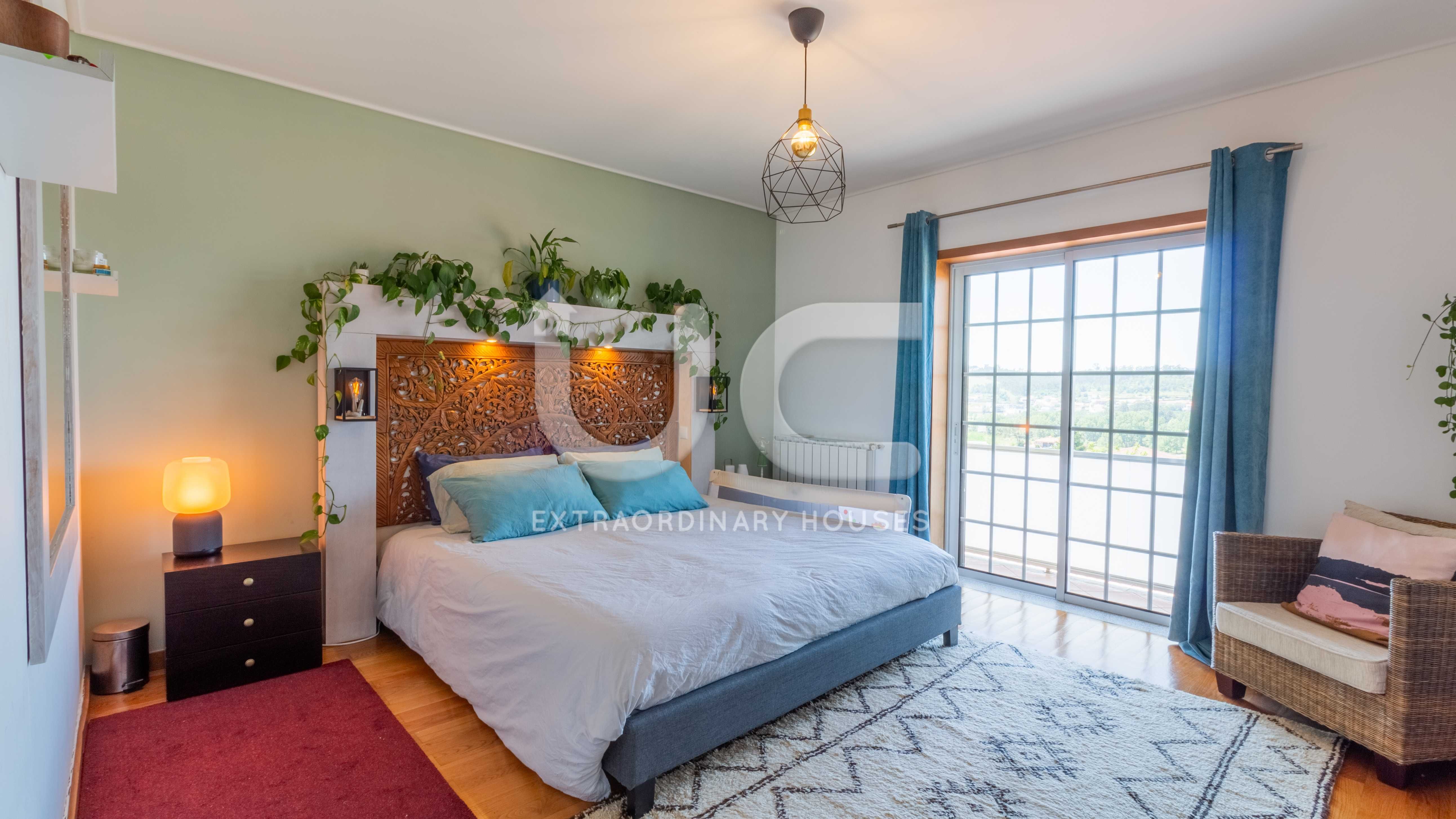 Formidável Moradia T5 com Piscina, Sauna e Vistas – Lomar, Braga
