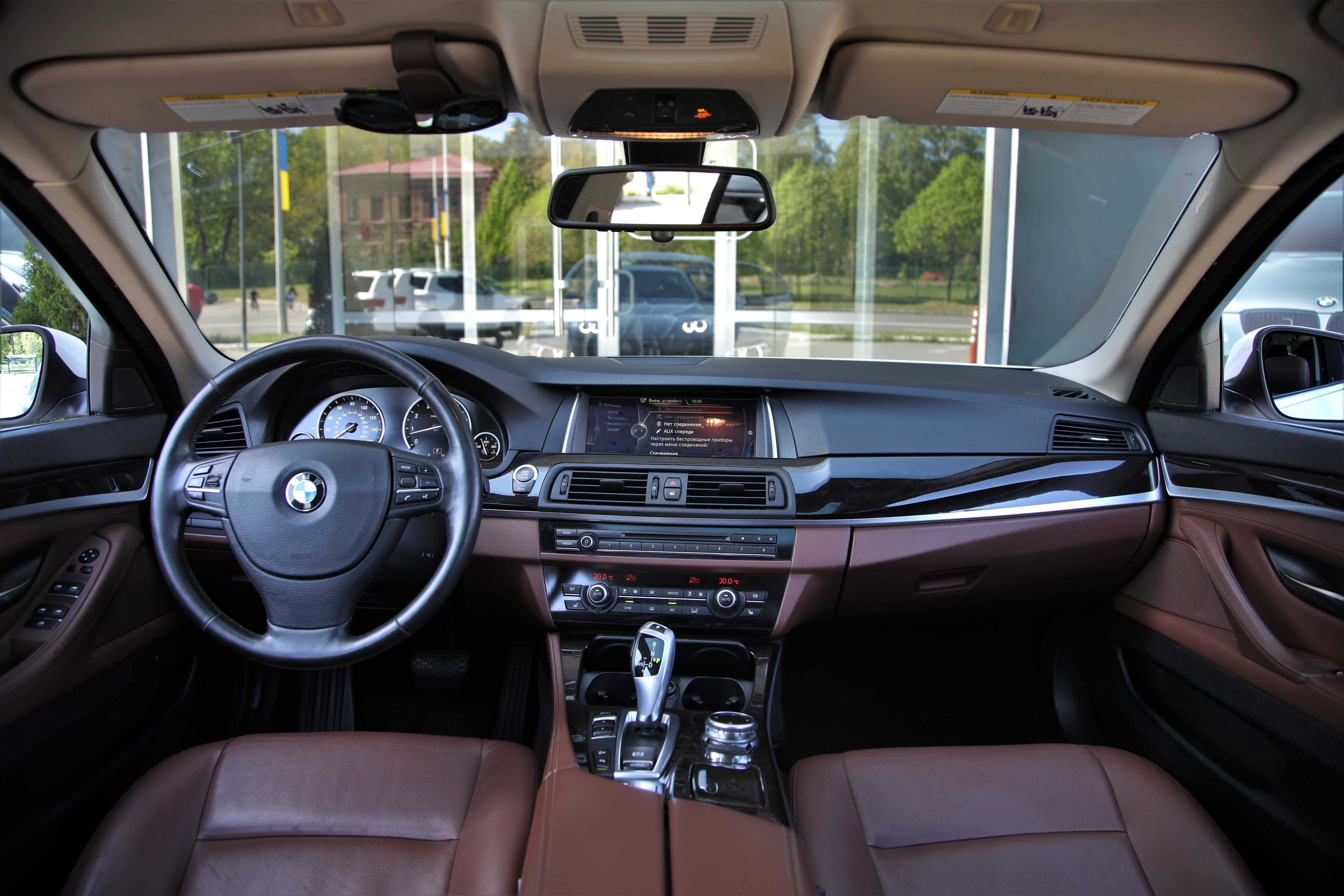 BMW 535i 2013 року.