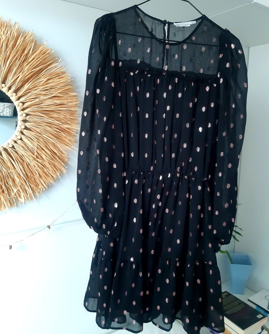 Czarna zwiewna sukienka Reserved r. 36