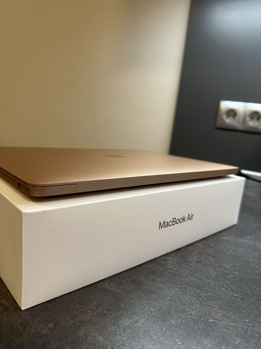 MacBook Air M1 2020 8 GB/256 GB