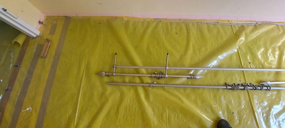 Karnisz z żabkami 4,70