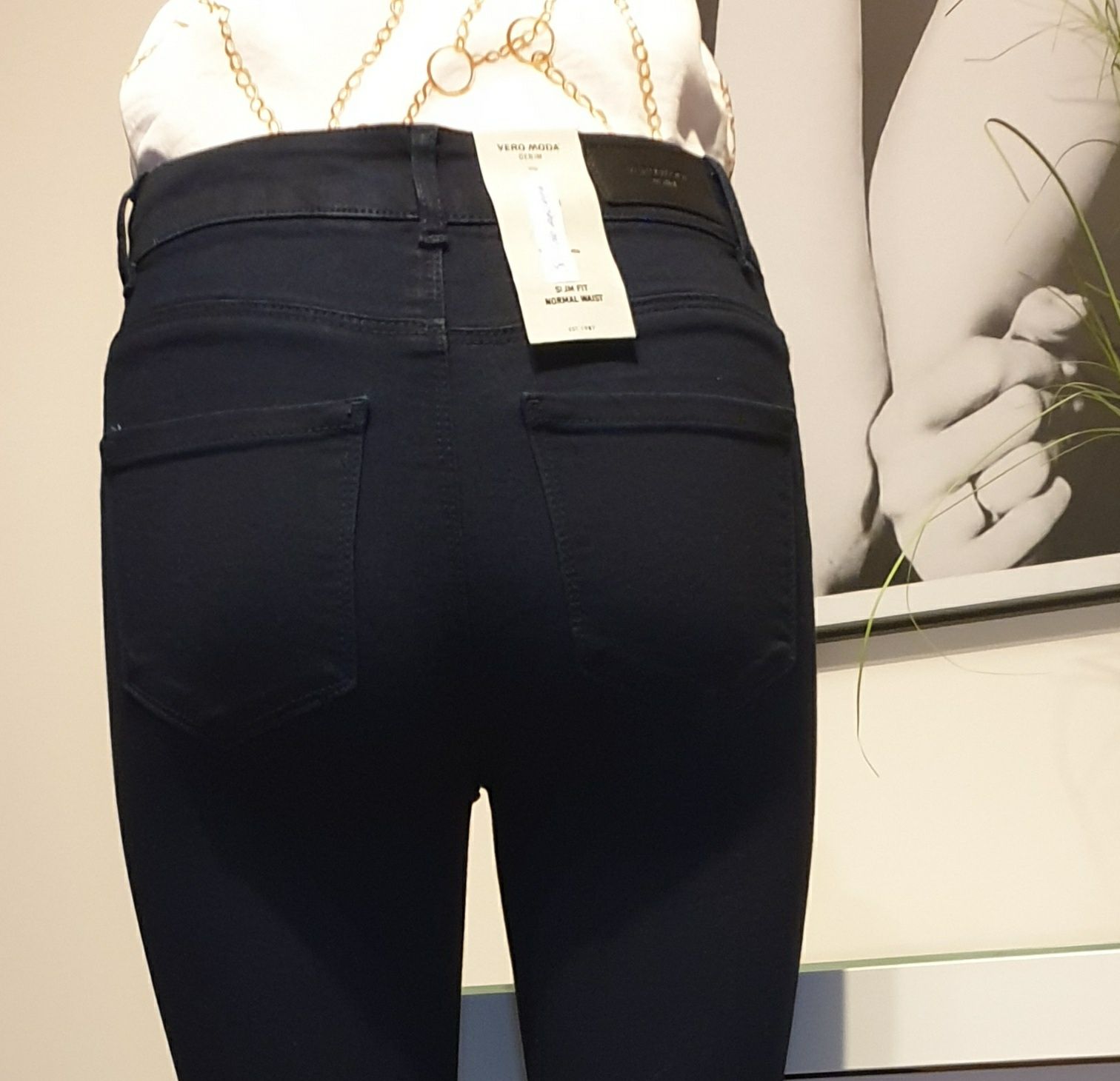 Spodnie jeansy jeans r.xs/32 Vero Moda premium modelujące normal waist