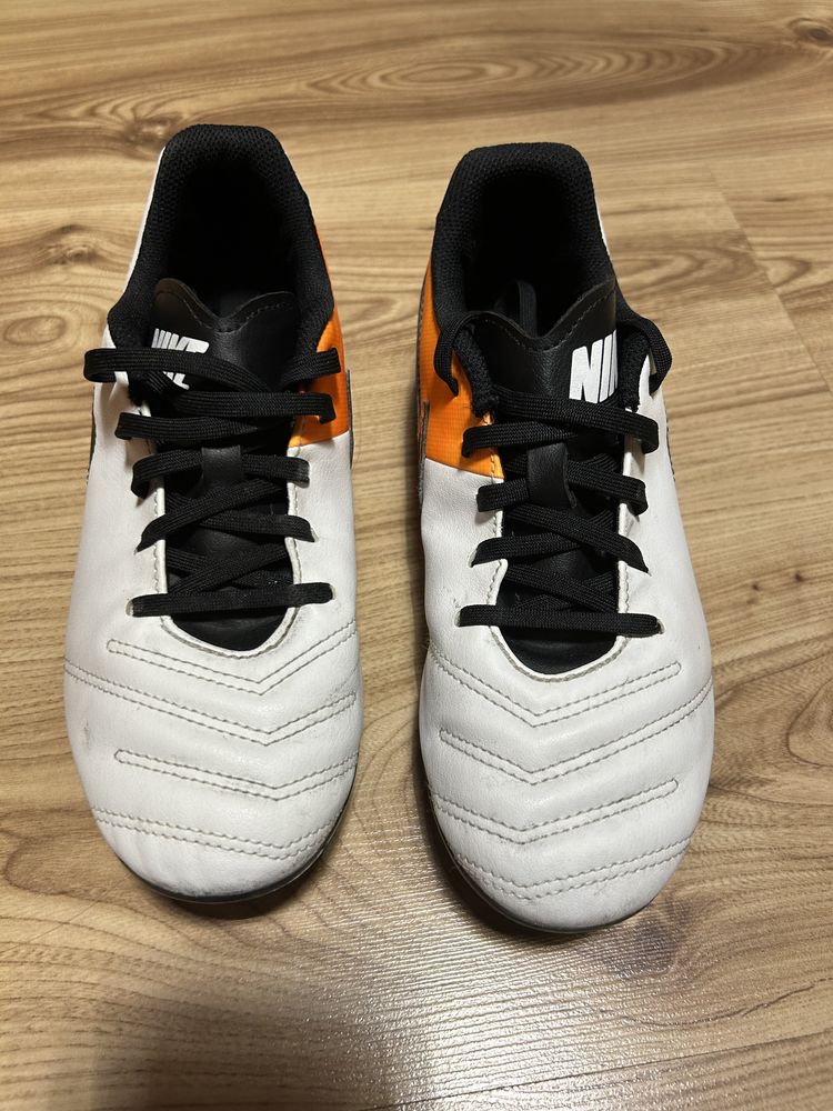 Korki Nike Tiempo