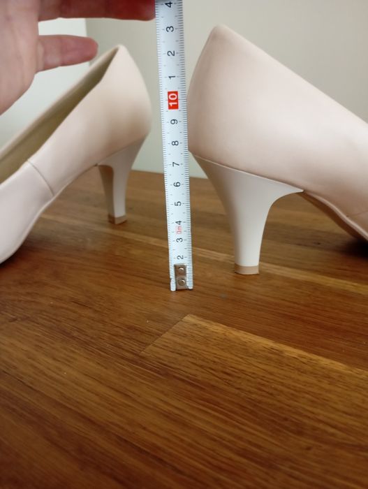 Buty Aga But r.39
