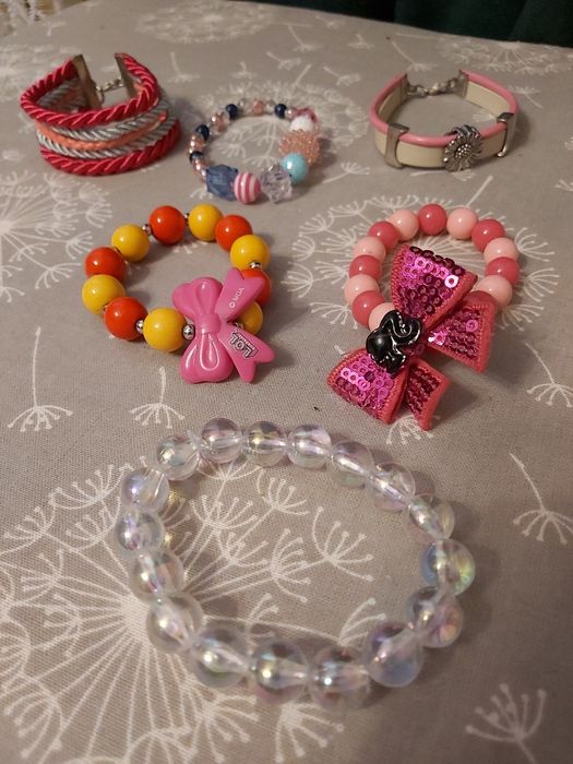 Zestaw = 6 sztuk bransoletki dziecięce dla dziewczynki