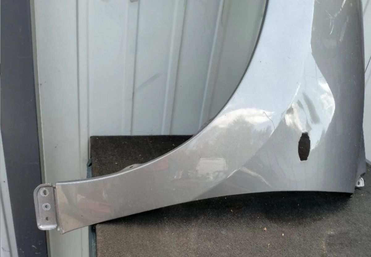 SUZUKI BALENO II Błotnik Przedni Lewy F-vat