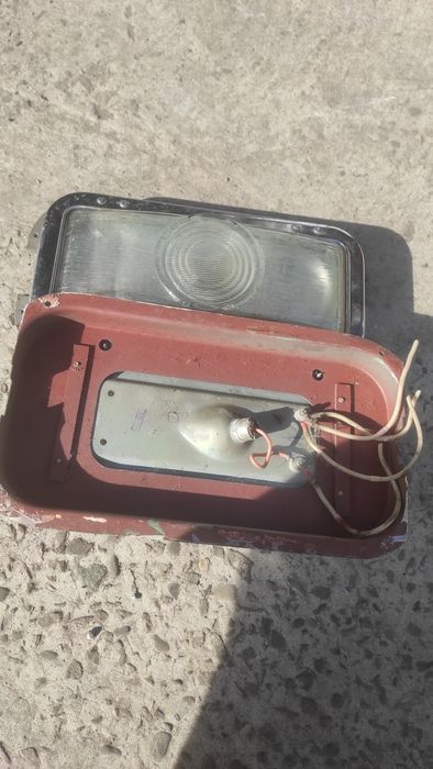 Світильники потолочні до воєнного кунгу кунгуу