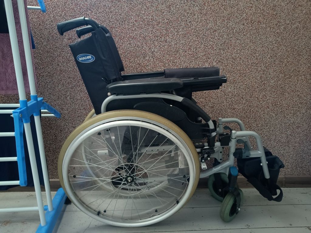 Wózek inwalidzki INVACARE