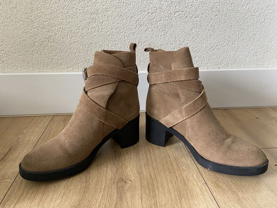 Замшеві ботильйони Kachorovska