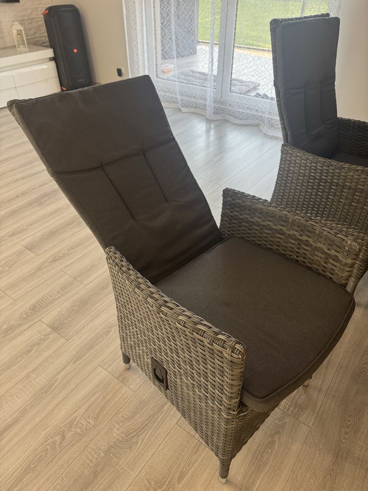 Piekny jak nowy stol plus krzesla 8szt