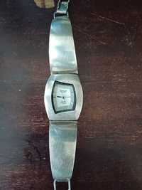 Zegarek Omax srebrny