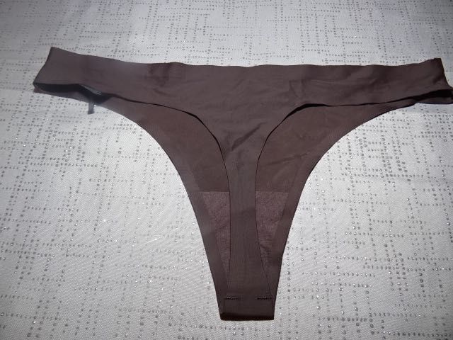 Primark stringi czekoladowe delikatne S