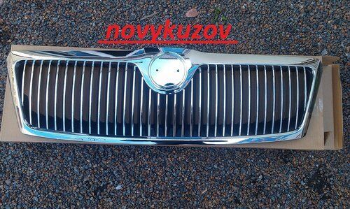 Решітка радіатора на Skoda Octavia A5 Шкода Октавия А5