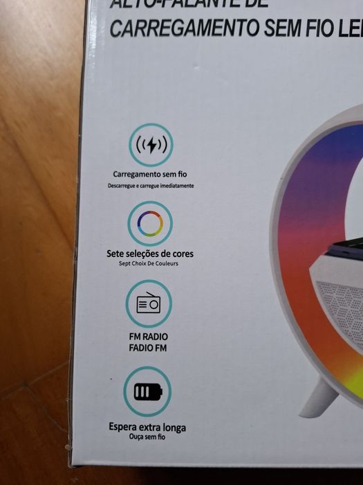 Radio, carregador de telemóvel