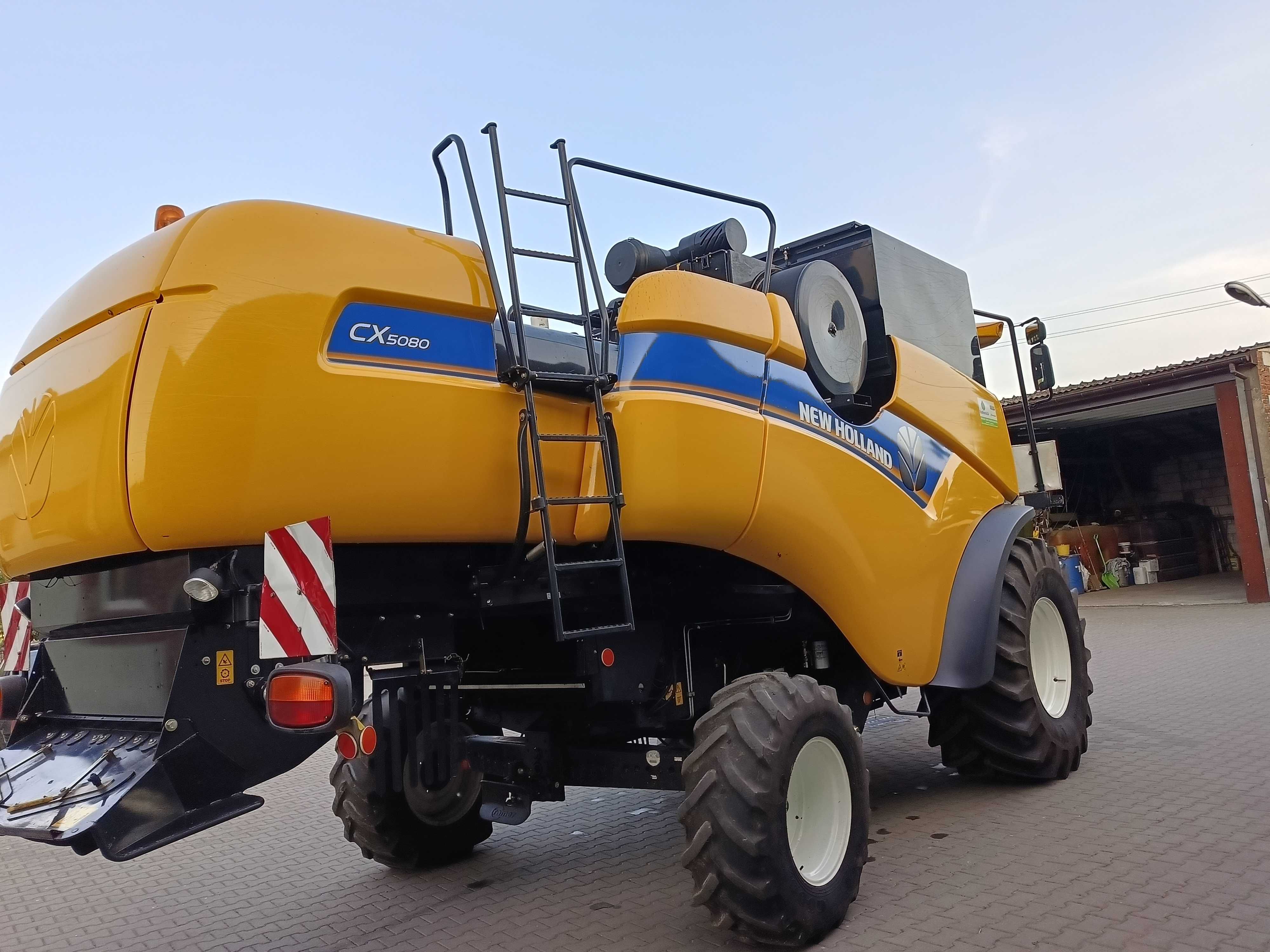 Kombajn New Holland CX5080