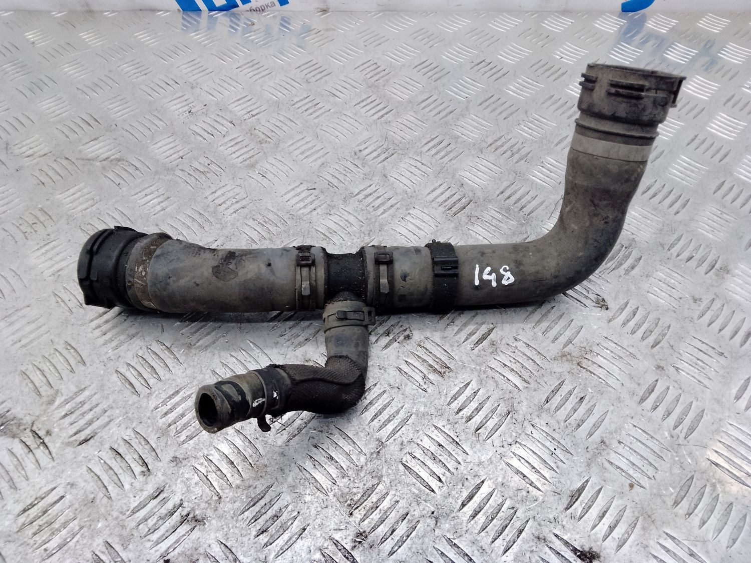 Патрубок охлаждения нижний 7L8121051H для Audi Q7 4L 2005-2015