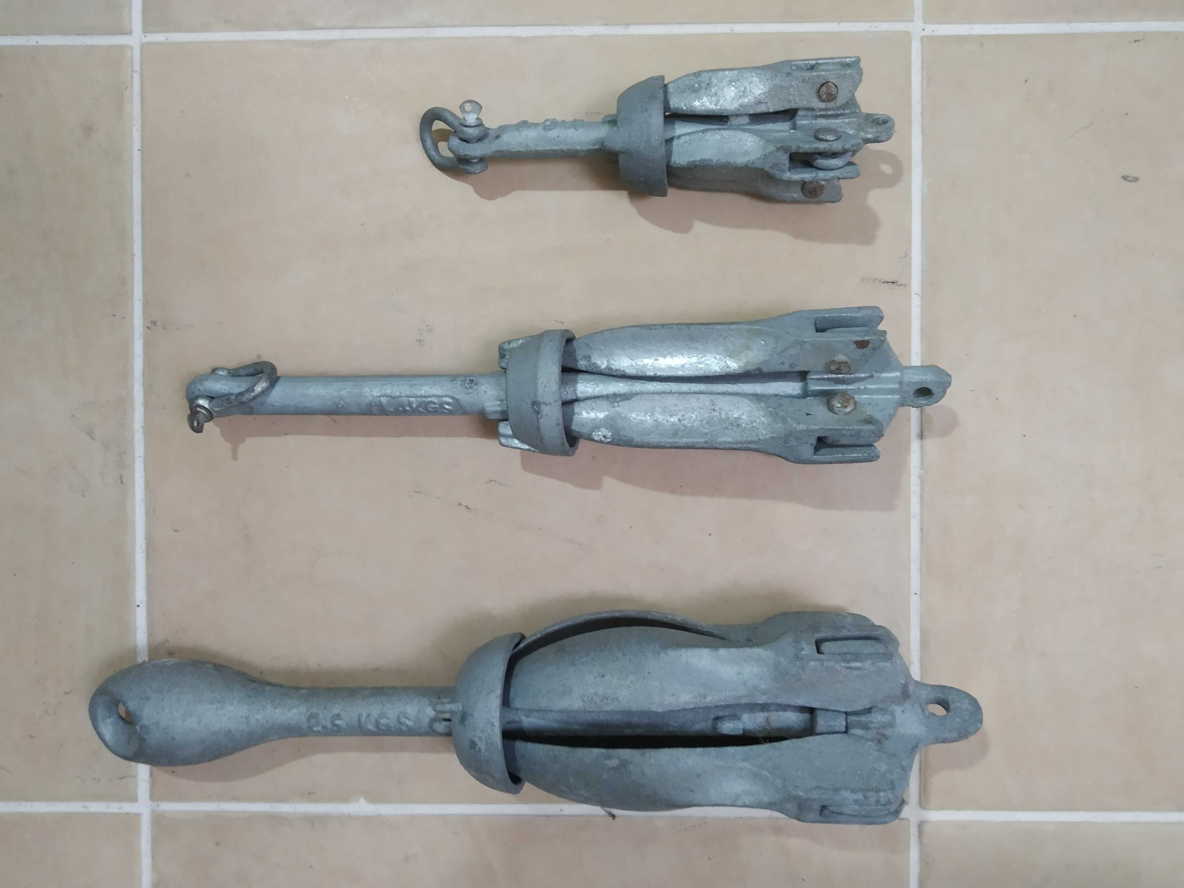Âncoras para barco ou decorativas