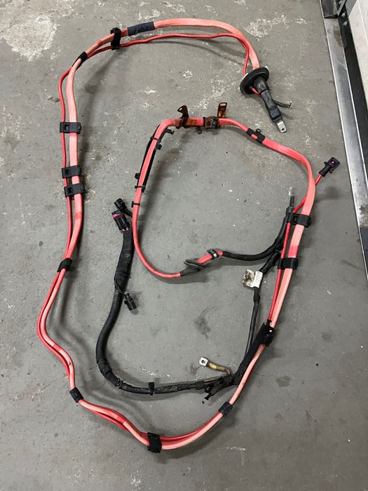 Wiązka instalacja przewód plusowy akumulatora Audi A6C7