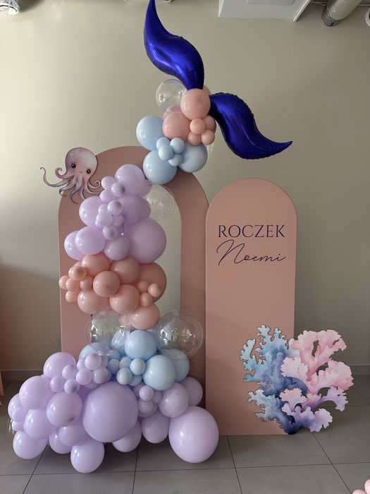 Ścianka do zdjęć balonowa girlanda na chrzest urodziny roczek