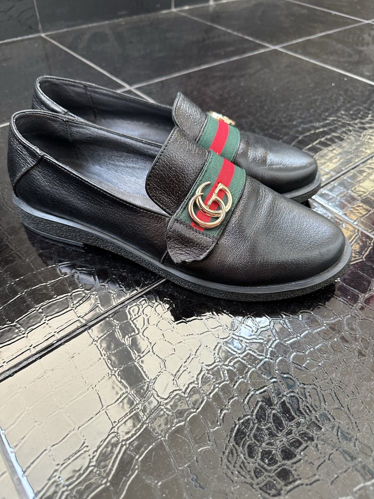 Лофери  Gucci жін. розмір 39