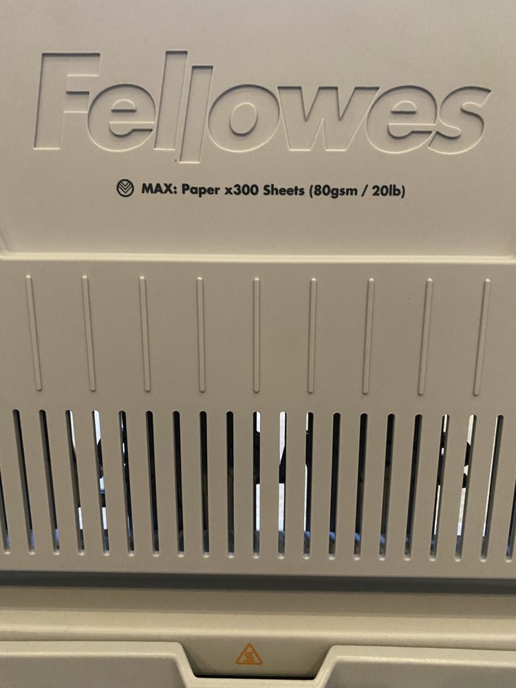 ТермоБрошуровщик Fellowes Helios 30 А4