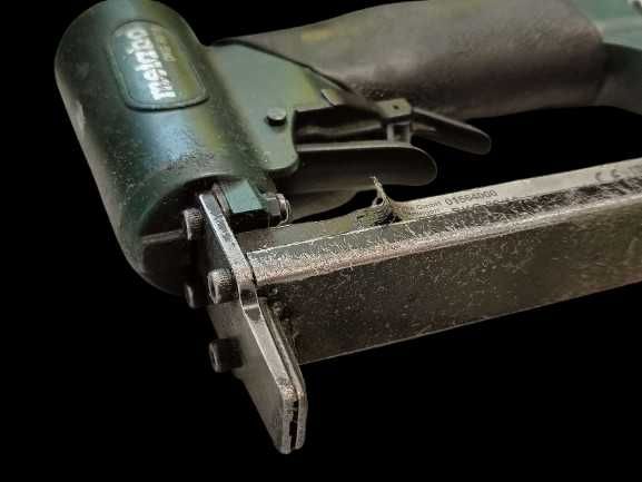 Zszywacz pneumatyczny Metabo  DKG 80/16