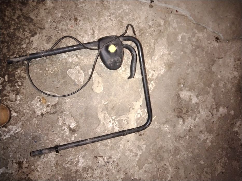 Włącznik wyłącznik kosiarki jakmet