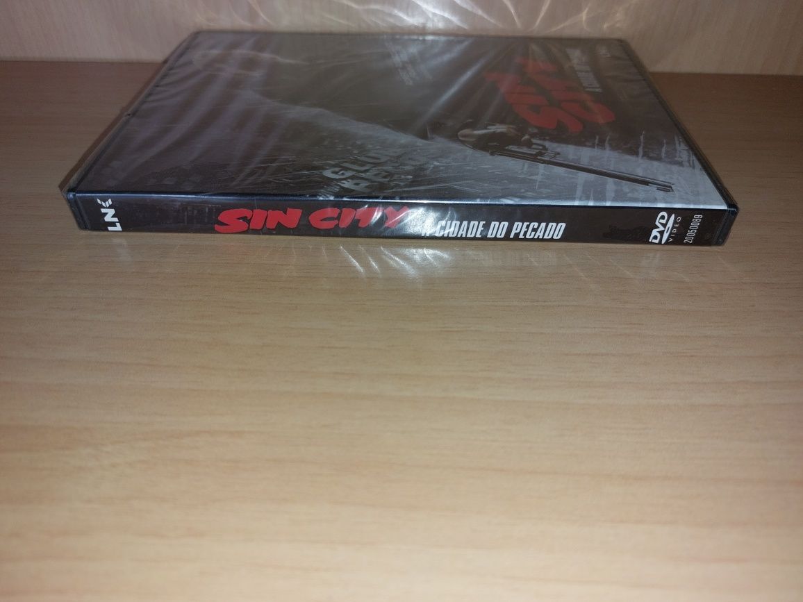 DVD NOVO / ORIGINAL / SELADO - Sin City Cidade do Pecado