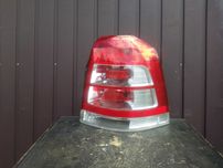 Opel Zafira B LIFT Lampa prawy Tył ładna Lift