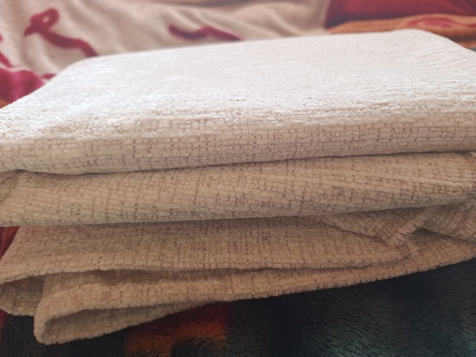 Materiał tkanina tapicerska jasny beż 230-140