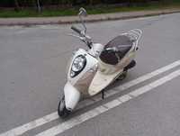 Skuter RETRO 50CM 4T czterosuwowy rozrusznik typu Vespa Lambretta 2009