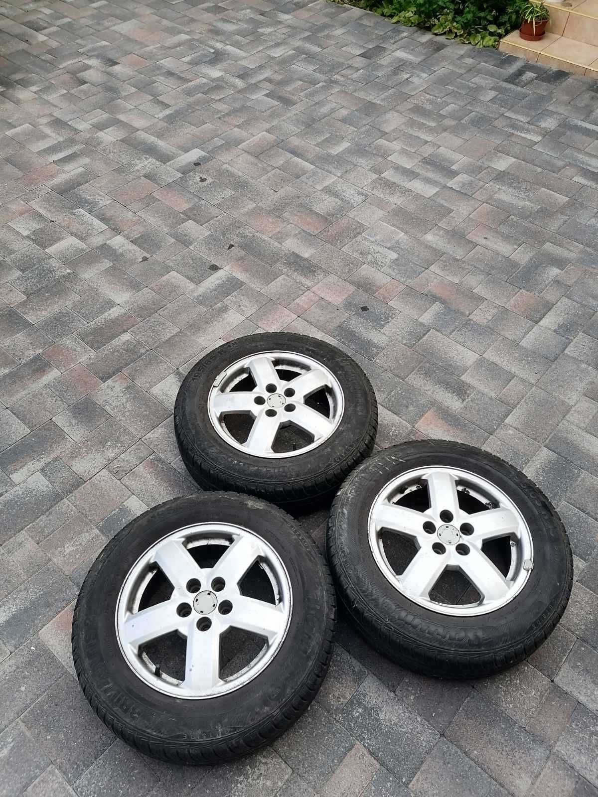 Алюмінієві Диски з гумою Шкода тур 195/65r15.  5х100. 4 штуки