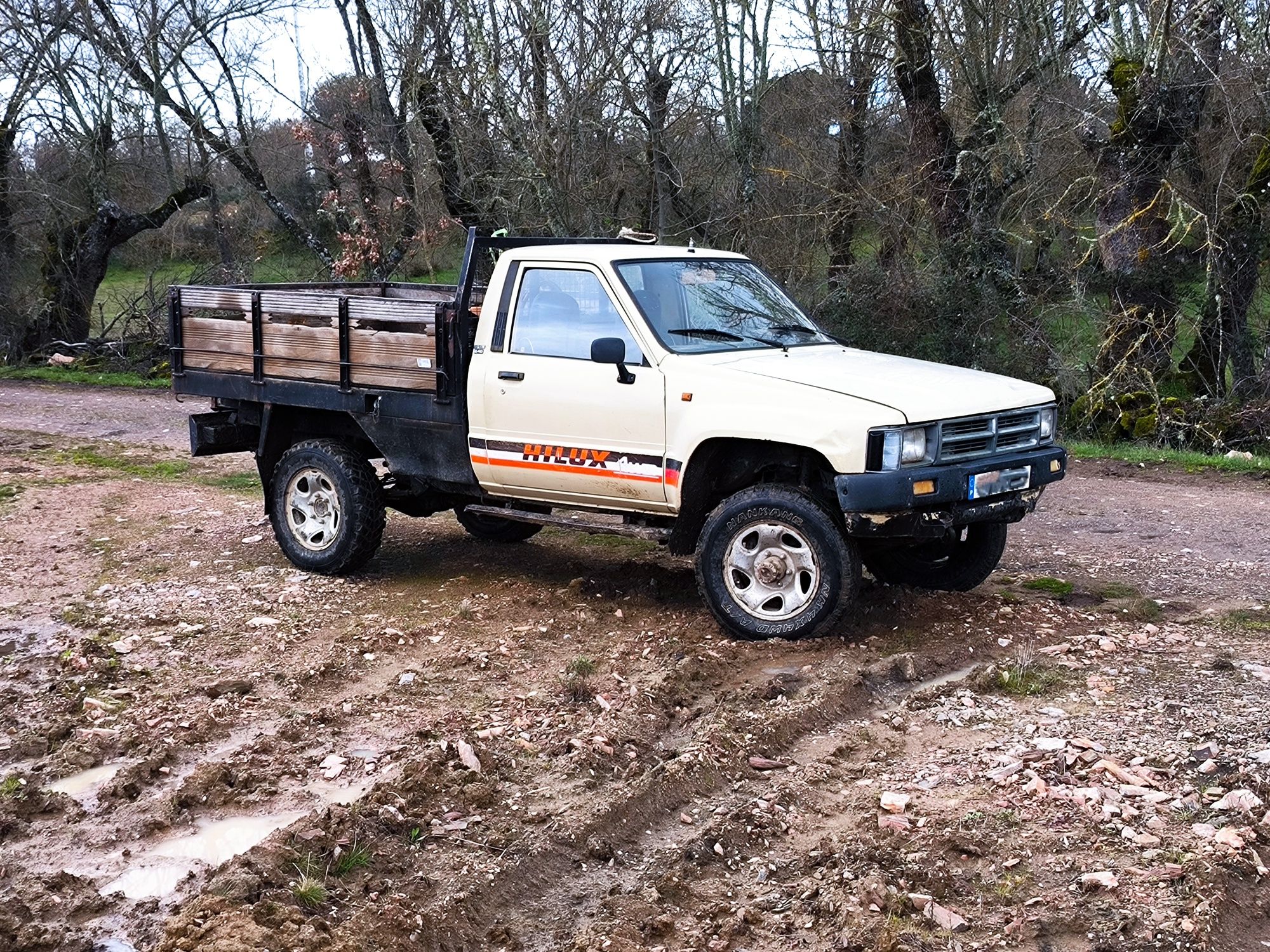 Toyota Hilux 4x4