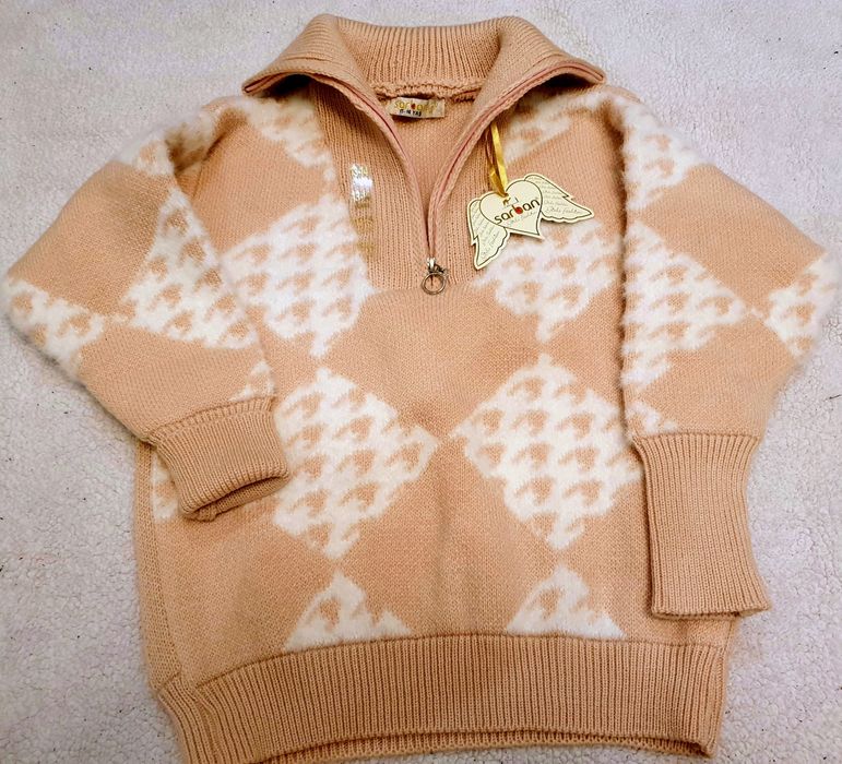 Новий[з біркою] дитячий светр Sarlan (Туреччина)
Абсолютно новий, з