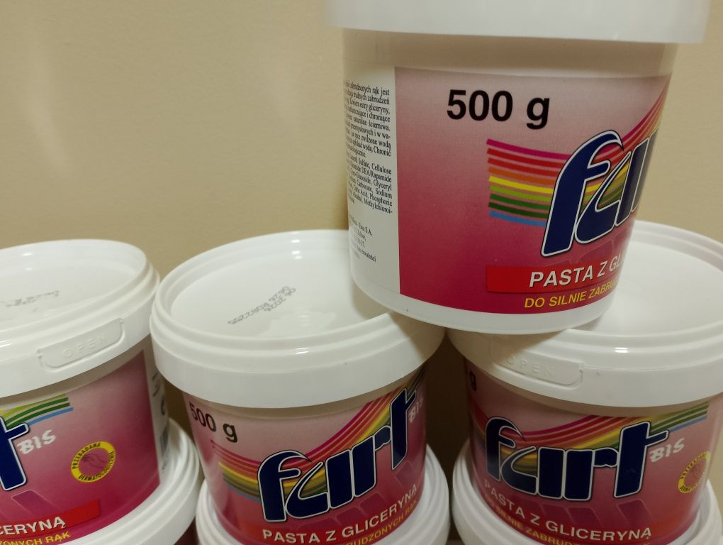 Pasta BHP do mycia rąk.