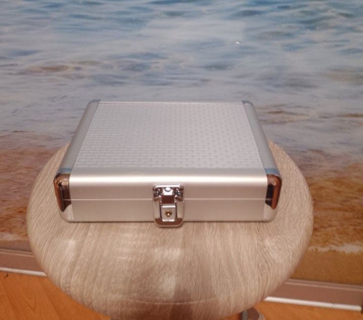 Кейс для свята висилаю